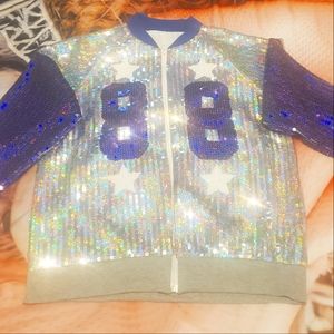 Woman's size largeSparkly Jacket great for a football or cheerleading season.